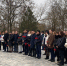 Активисты возложили цветы к братской могиле в парке Шевченко в Геническе - Херсонское агентство новостей