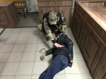 В Херсонской области судебный пристав спас жизнь подсудимому во время процесса