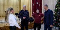 Сальдо привез комплект барабанов в Центр культуры и досуга села Счастливцево - Херсонское агентство новостей