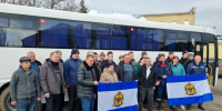На помощь шефу-региону: херсонские волонтеры поехали в Анапу убирать мазут - Херсонское агентство новостей