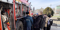Школьники из Геническа попробовали себя в роли пожарных - Херсонское агентство новостей