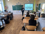 В Приморской школе провели День подкормки лесных животных