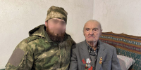 Росгвардейцы встретились с ветераном Великой Отечественной войны в Благодатном - Херсонка.ру