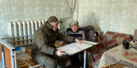 Ветеран Семен Чумаченко получил специальный прикроватный столик - Херсонское агентство новостей