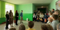 Школьники Владимировки помогли заготовить шишки Природному парку «Алешковские пески» - Херсонское агентство новостей