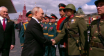 Личное внимание главнокомандующего: Путин пообщался с участниками Парада Победы
