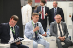 Сегодня на площадке XV Международной промышленной выставки ИННОПРОМ-2025 в Екатеринбурге министр промышленности и торговли Херсонской области Иван Сафронов и директор ООО «Электроника» Павел Галицкий приняли участие в стратегической сессии «Межрегиональные промышленные кластеры — эффективный инструмент интеграции новых регионов России».