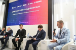 Сегодня на площадке XV Международной промышленной выставки ИННОПРОМ-2025 в Екатеринбурге министр промышленности и торговли Херсонской области Иван Сафронов и директор ООО «Электроника» Павел Галицкий приняли участие в стратегической сессии «Межрегиональные промышленные кластеры — эффективный инструмент интеграции новых регионов России».