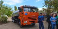 Регион-шеф передал Геническому округу автоцистерну для доставки воды - Херсонское агентство новостей