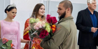 Артисты из Херсонской области выступили с концертом в военном госпитале - Херсонское агентство новостей