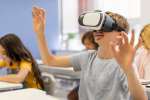 Школьники из Херсонской области узнали, как работают VR-очки и 3D-принтер