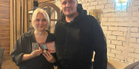 Писательница из Херсонской области получила медали за помощь фронту - Херсонское агентство новостей