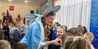 Новогодний спектакль «Москонцерта» подарил праздник детям Геническа - Правительство Херсонской области