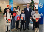 В Херсонской области зажгли «Сенаторскую ёлку» для детей участников СВО