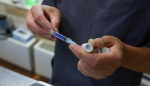 В России начали готовить персональные вакцины для больных меланомой