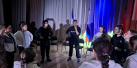 Режиссер Херсонского драмтеатра провел мастер-класс для молодежи из Алешкинского округа - Херсонское агентство новостей